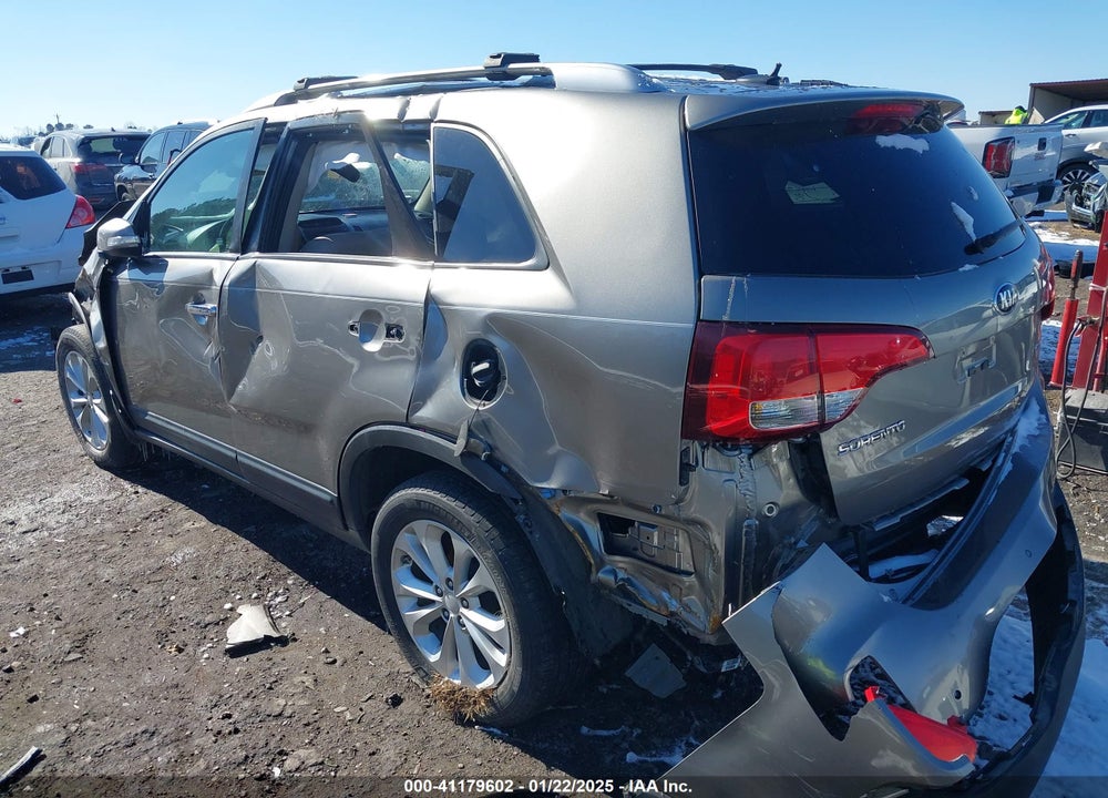 2015 KIA SORENTO EX V6 VIN: 5XYKU4A75FG643110