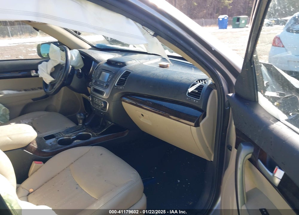 2015 KIA SORENTO EX V6 VIN: 5XYKU4A75FG643110