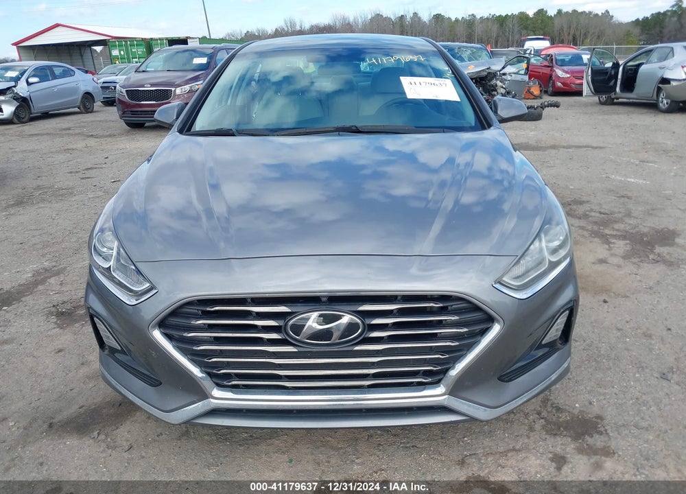 2019 HYUNDAI SONATA VIN: 5NPE24AF8KH800304