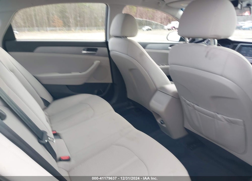 2019 HYUNDAI SONATA VIN: 5NPE24AF8KH800304