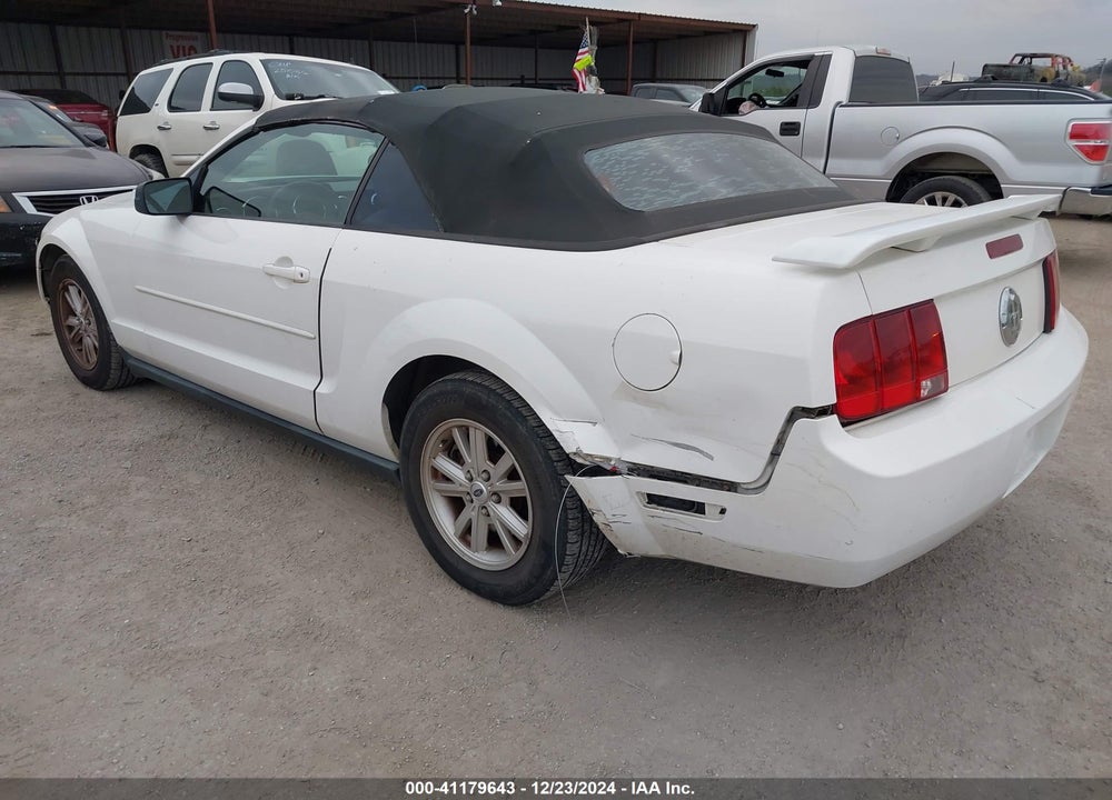 2005 FORD MUSTANG VIN: 1ZVFT84N555202877