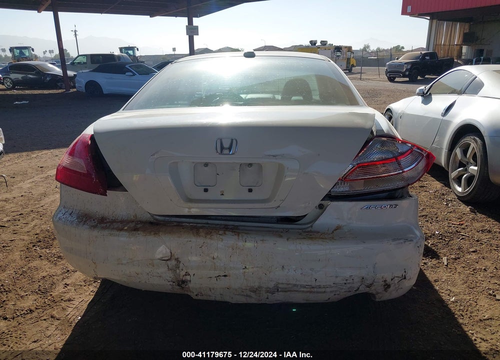 2004 HONDA ACCORD 2.4 EX VIN: 1HGCM72664A017706