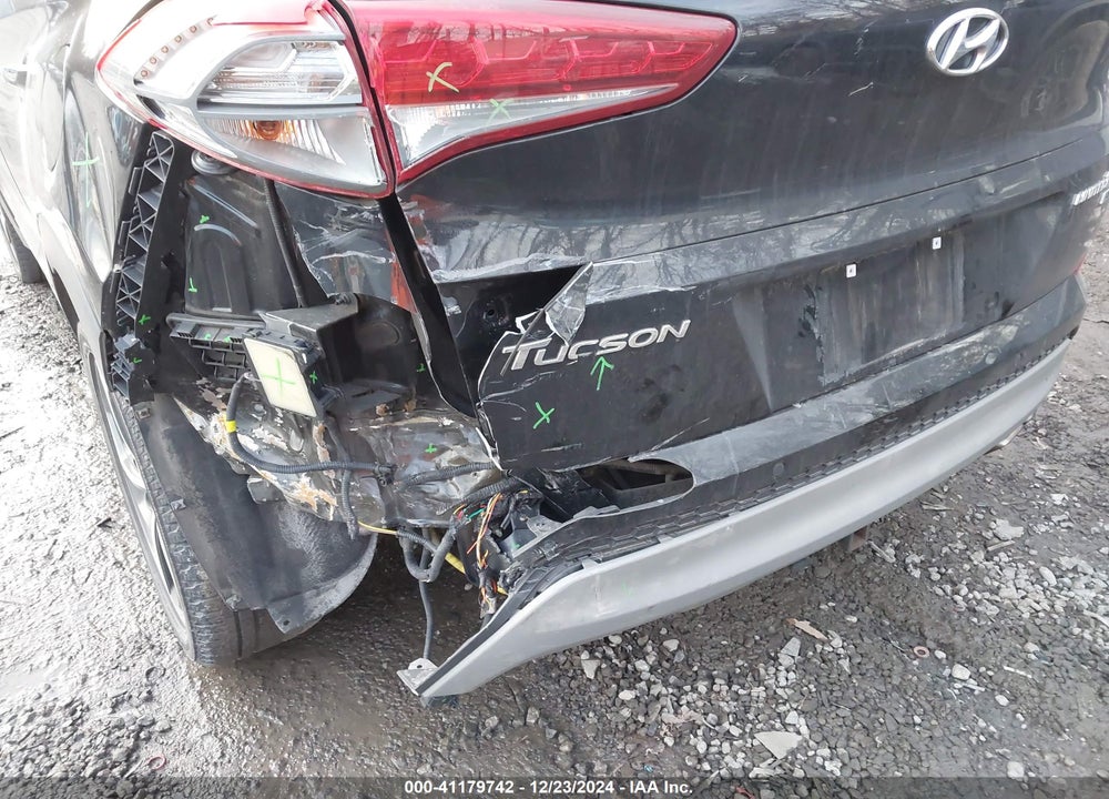 2018 HYUNDAI TUCSON LIMITED VIN: KM8J3CA23JU655546