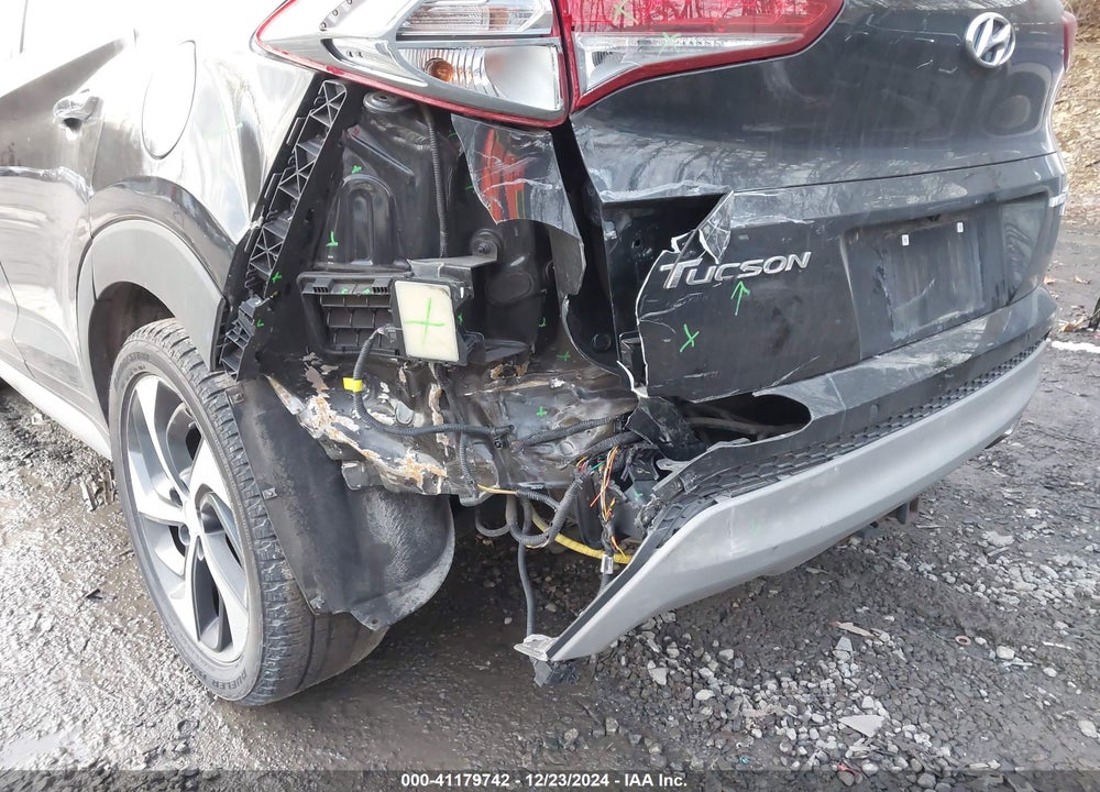 2018 HYUNDAI TUCSON LIMITED VIN: KM8J3CA23JU655546