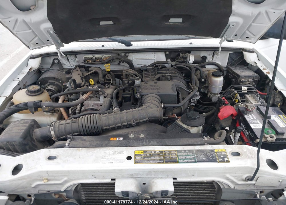 2011 FORD RANGER XL VIN: 1FTKR1AD6BPA46738