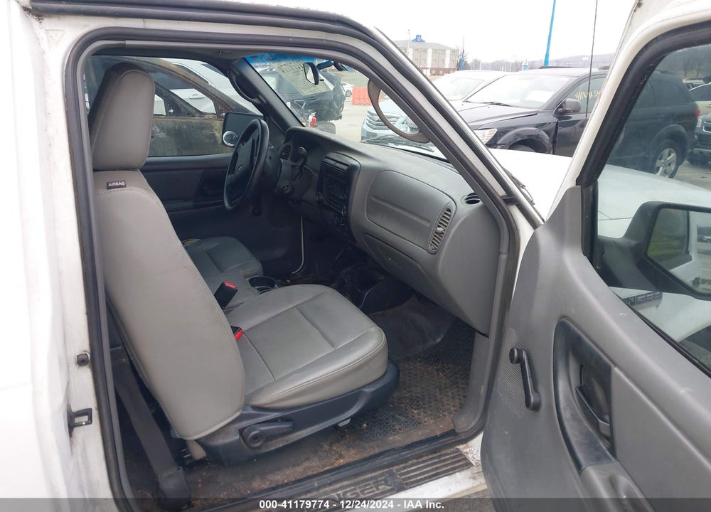 2011 FORD RANGER XL VIN: 1FTKR1AD6BPA46738