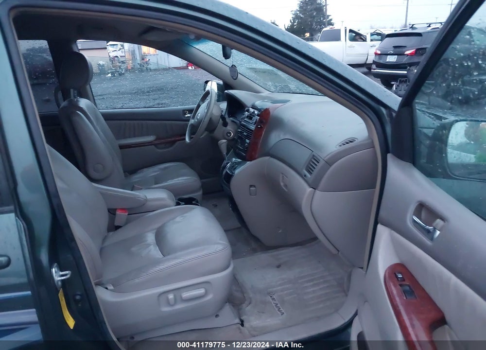 2005 TOYOTA SIENNA XLE VIN: 5TDZA22C25S346742