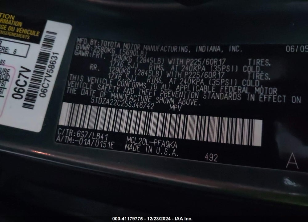 2005 TOYOTA SIENNA XLE VIN: 5TDZA22C25S346742