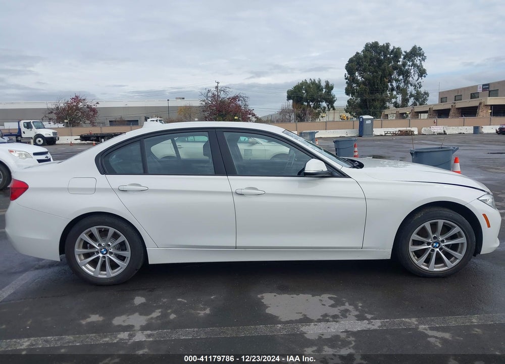 2018 BMW 320I VIN: WBA8A9C55JAH12222
