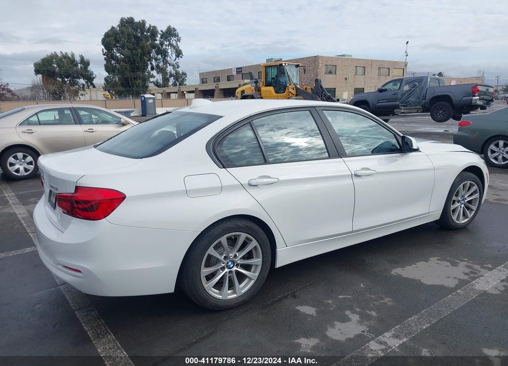 2018 BMW 320I VIN: WBA8A9C55JAH12222