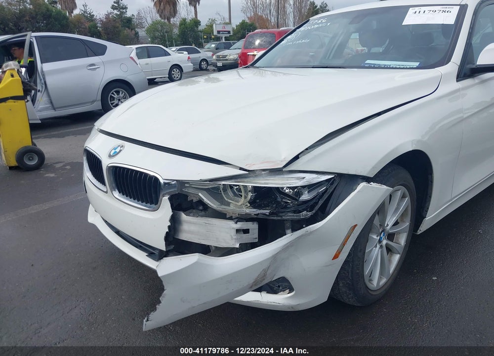 2018 BMW 320I VIN: WBA8A9C55JAH12222