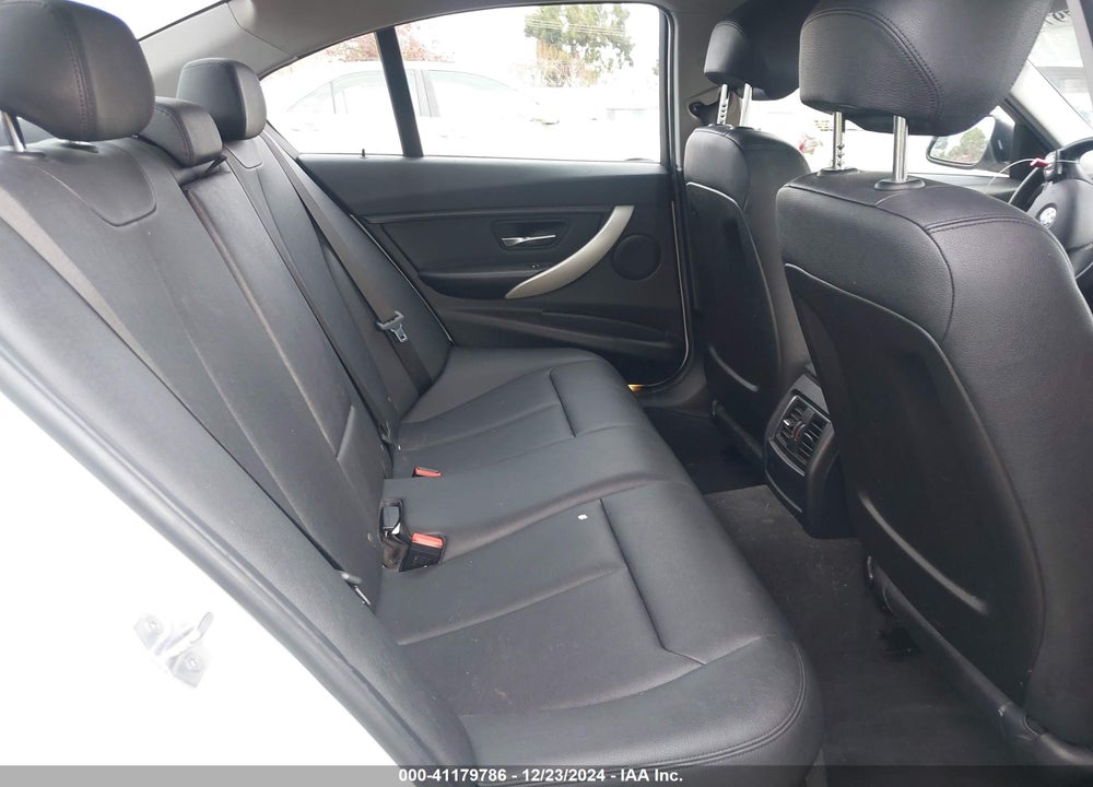 2018 BMW 320I VIN: WBA8A9C55JAH12222