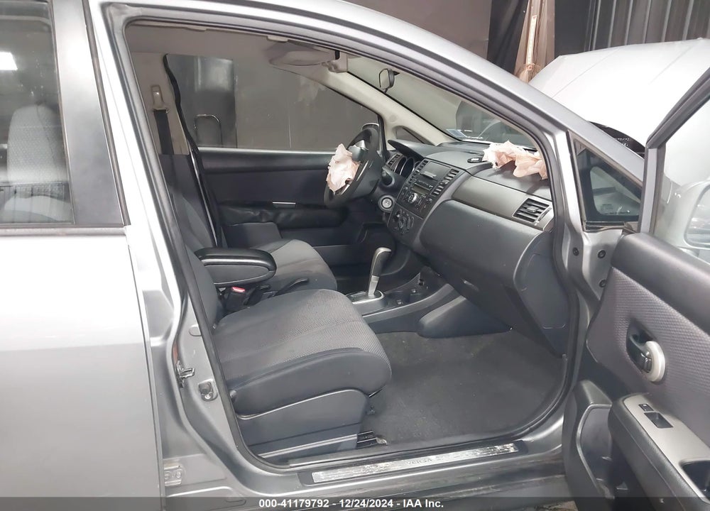 2009 NISSAN VERSA VIN: 3N1BC13E49L379455