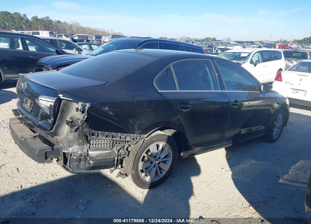 2015 VOLKSWAGEN JETTA 2.0L TDI SE VIN: 3VWLA7AJ9FM271202
