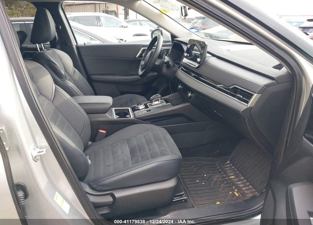 2024 MITSUBISHI OUTLANDER SE 2.5 2WD/SE BLACK EDITION S-AWC/SE BLACK EDITION W/PANO ROOF VIN: JA4J3VA83RZ070477