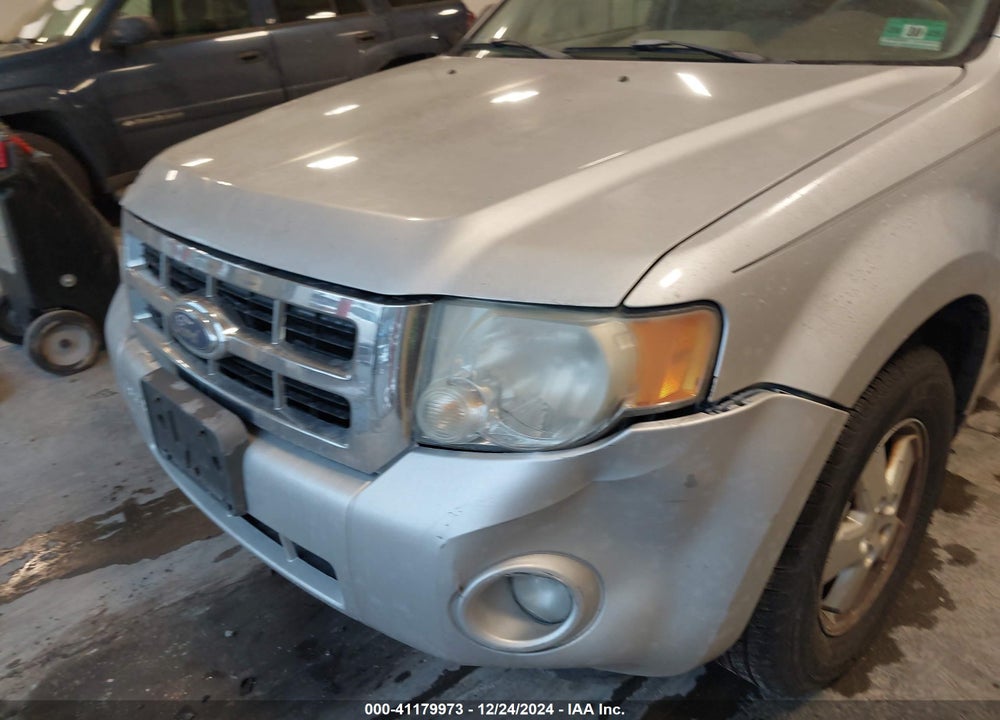 2008 FORD ESCAPE XLT VIN: 1FMCU03ZX8KA34213