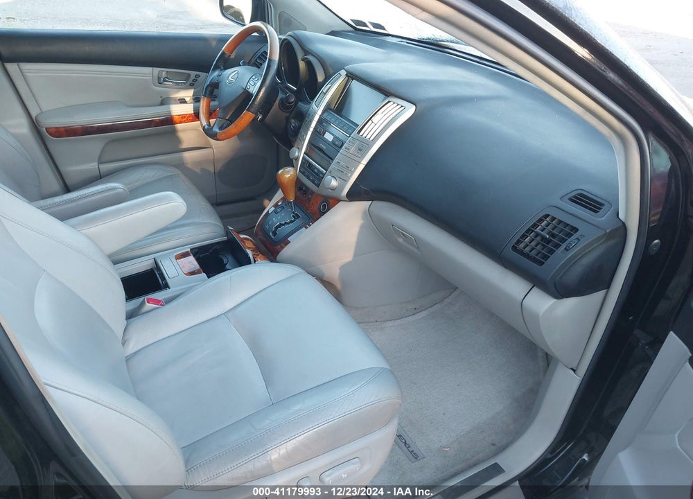 2008 LEXUS RX 350 VIN: 2T2HK31U68C056120
