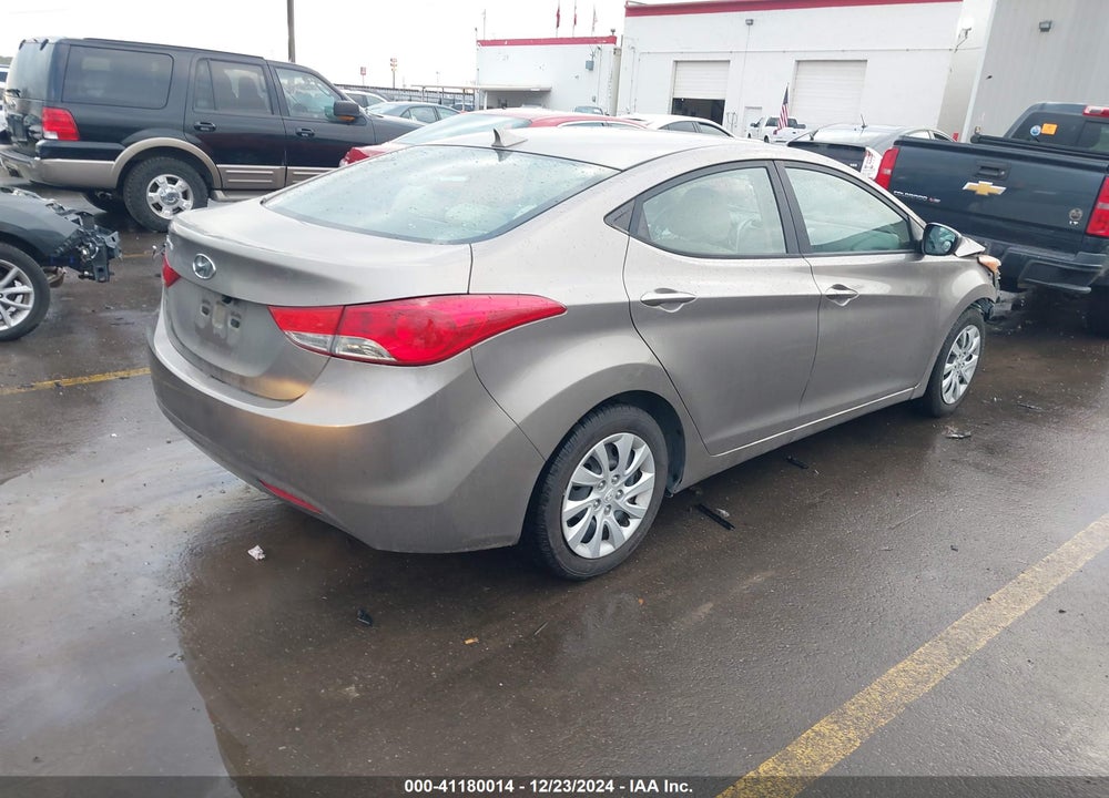 2011 HYUNDAI ELANTRA VIN: 5NPDH4AE7BH058544