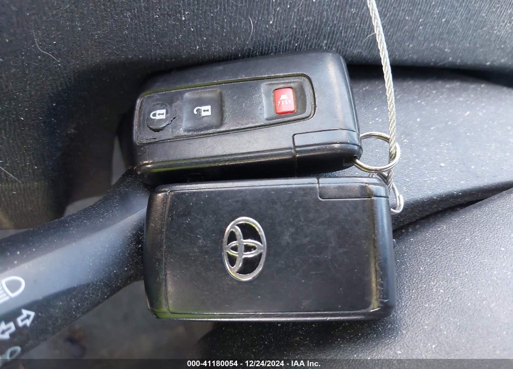 2008 TOYOTA PRIUS VIN: JTDKB20U487794117