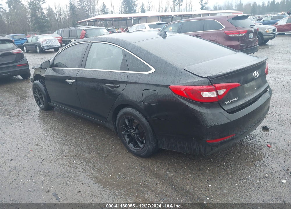 2015 HYUNDAI SONATA SE VIN: 5NPE24AF8FH021023