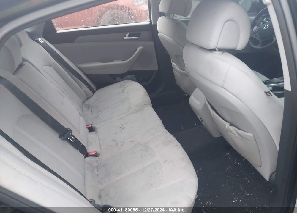 2015 HYUNDAI SONATA SE VIN: 5NPE24AF8FH021023