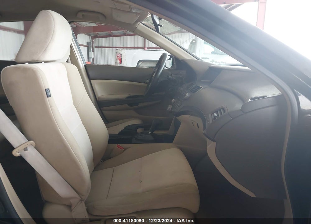 2009 HONDA ACCORD VIN: JHMCP263X9C001656