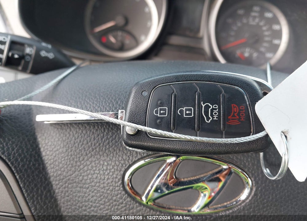 2014 HYUNDAI SANTA FE GLS VIN: KM8SMDHFXEU051515