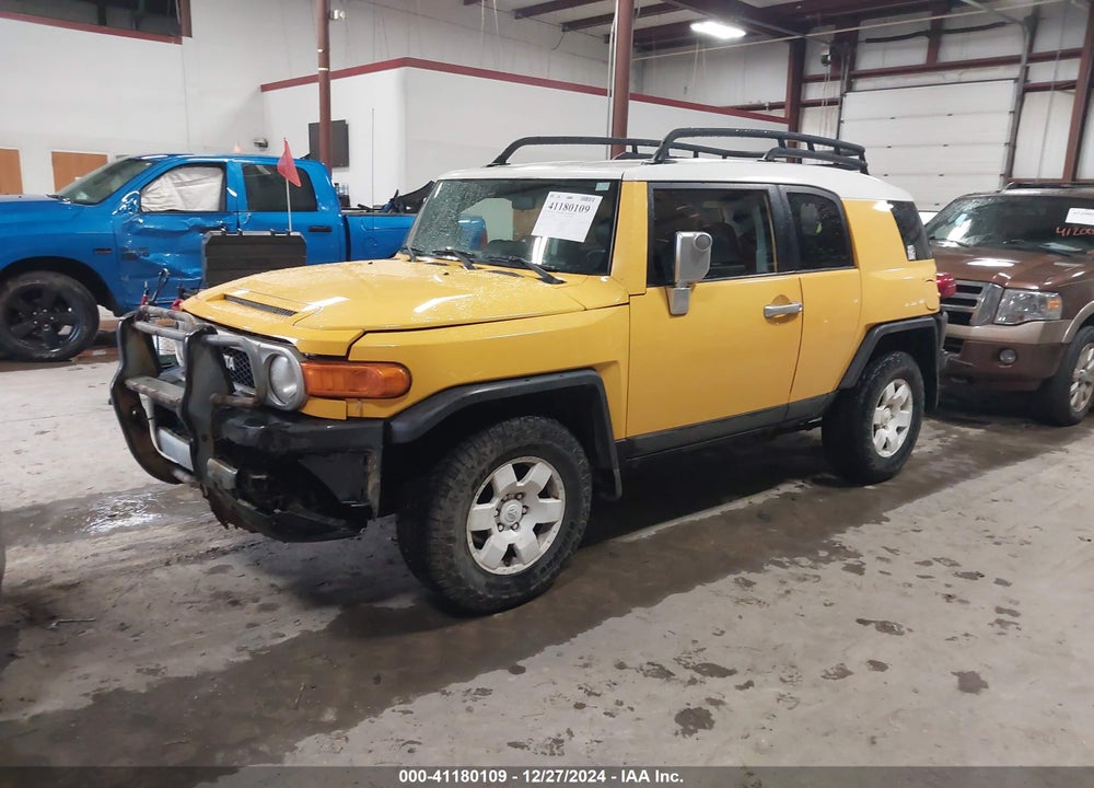 2007 TOYOTA FJ CRUISER VIN: JTEBU11F370062617