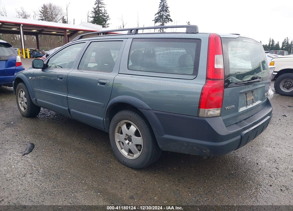 2001 VOLVO V70 XC VIN: YV1SZ58D211027001