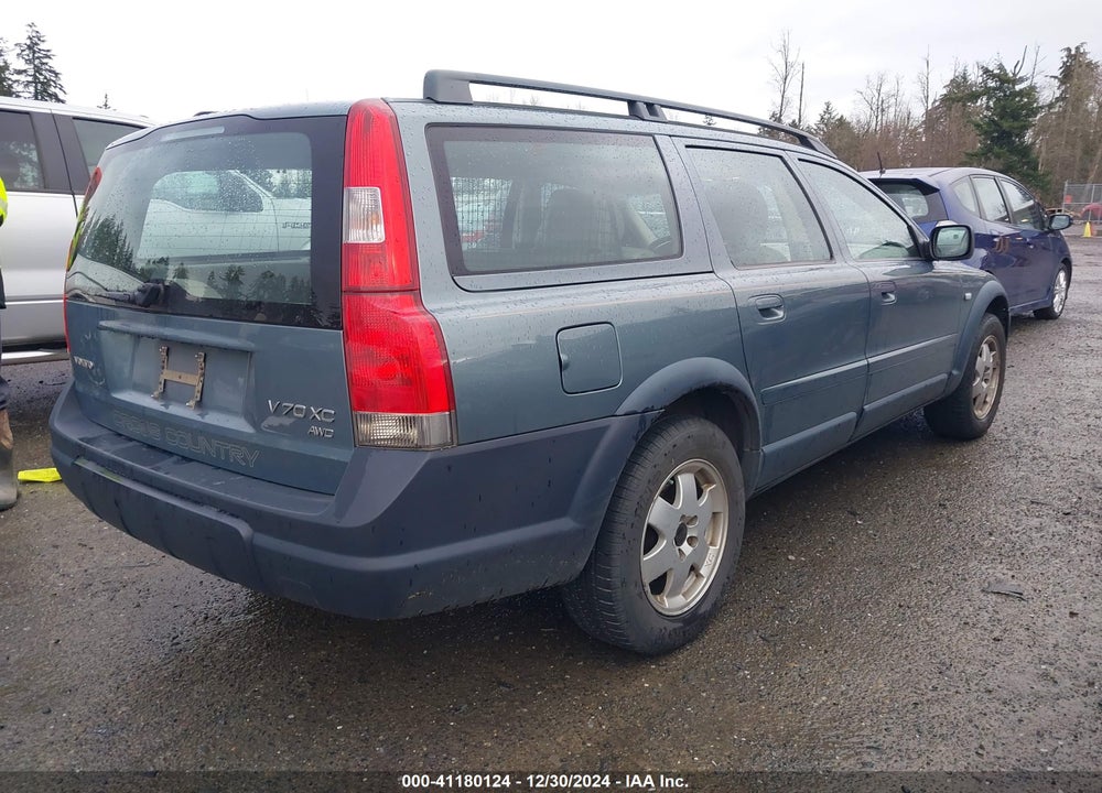 2001 VOLVO V70 XC VIN: YV1SZ58D211027001