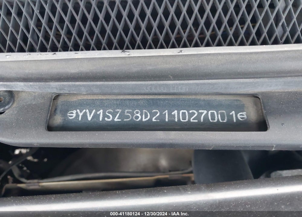 2001 VOLVO V70 XC VIN: YV1SZ58D211027001