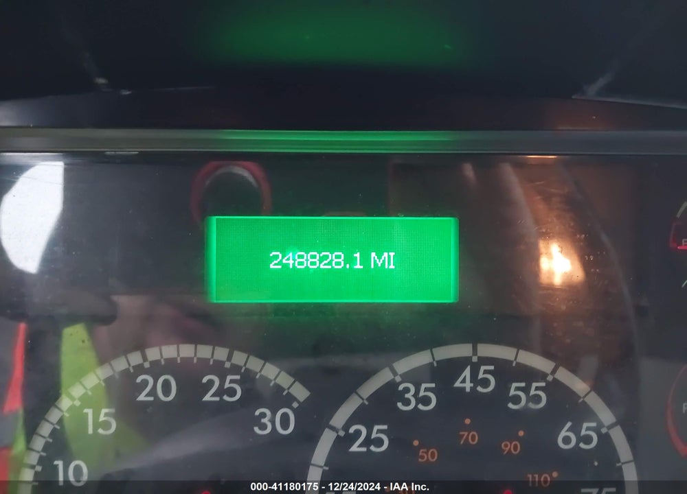 2018 FREIGHTLINER M2 106 VIN: 1FVACWFB8JHJP3988