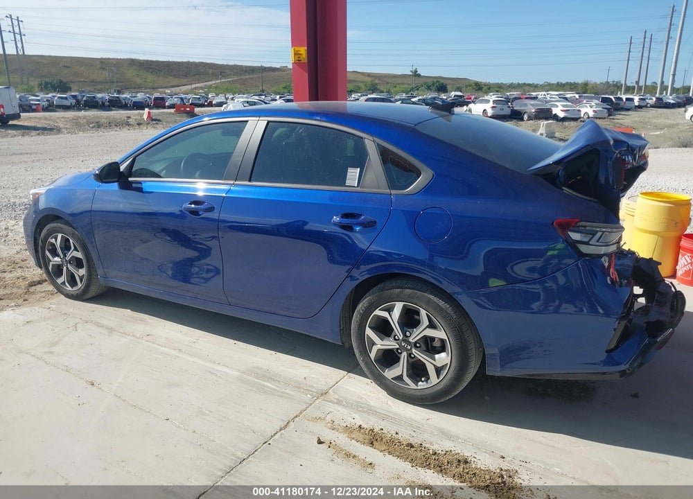 2021 KIA FORTE LXS VIN: 3KPF24AD3ME370661