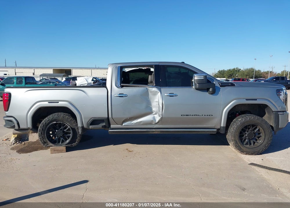 2024 GMC SIERRA 2500HD 4WD  STANDARD BED DENALI ULTIMATE VIN: 1GT49XEY1RF143712