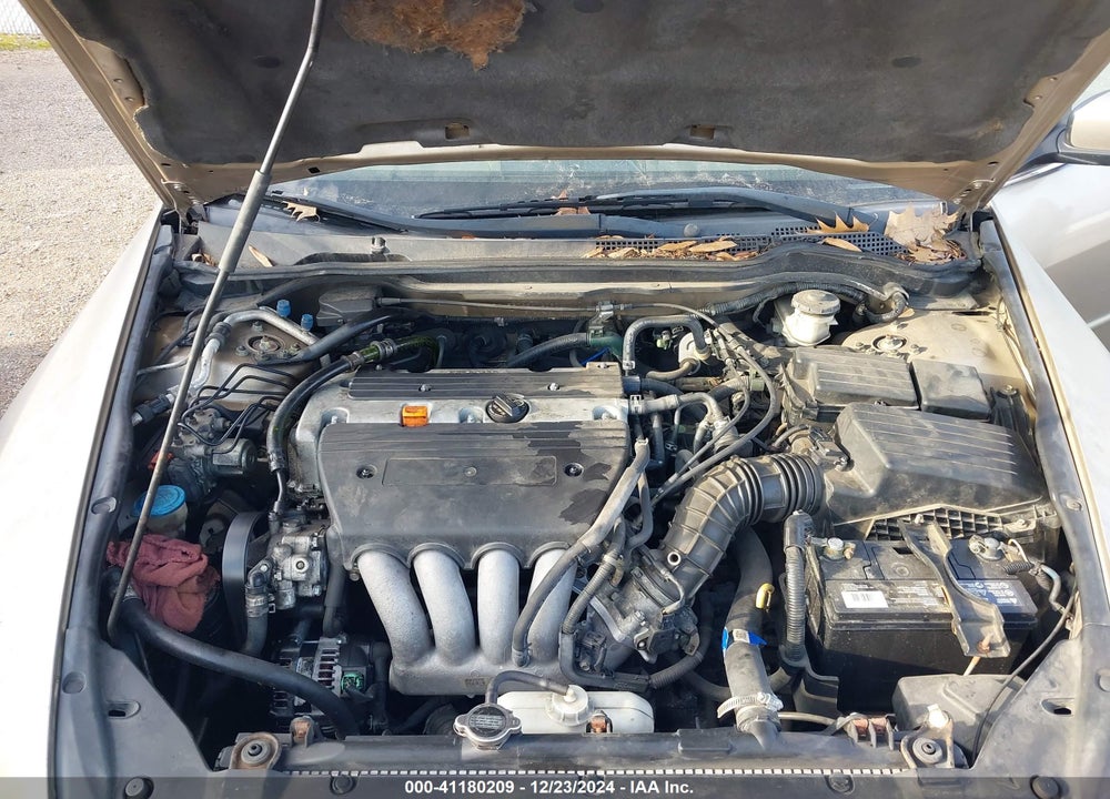 2005 HONDA ACCORD 2.4 EX VIN: 1HGCM56765A130600