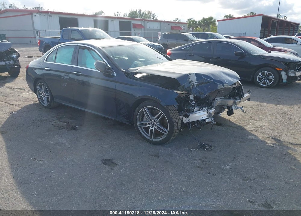 2018 MERCEDES-BENZ E 300 VIN: WDDZF4JB7JA390352