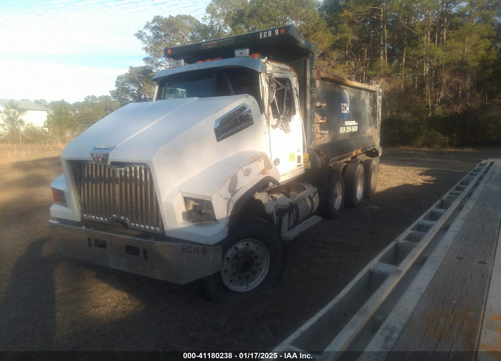 2021 WESTERN STAR 4700 SET FORWARD AXLE VIN: 5KKMAVDV0MPMJ3260