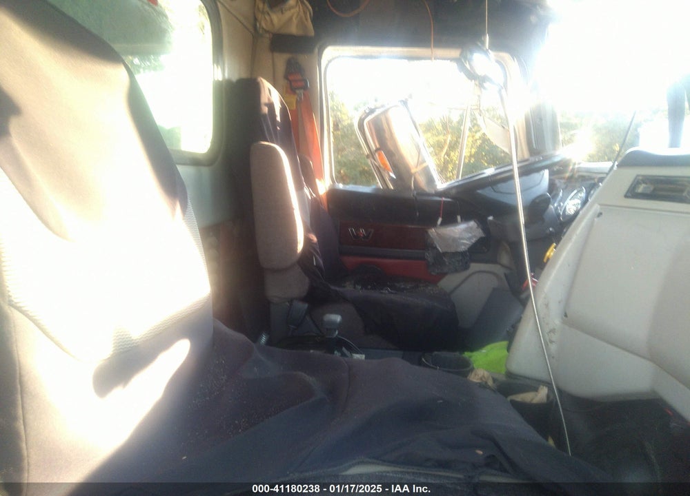 2021 WESTERN STAR 4700 SET FORWARD AXLE VIN: 5KKMAVDV0MPMJ3260