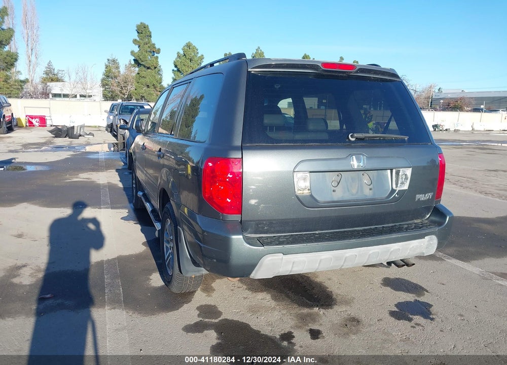 2004 HONDA PILOT EX-L VIN: 2HKYF18544H518385