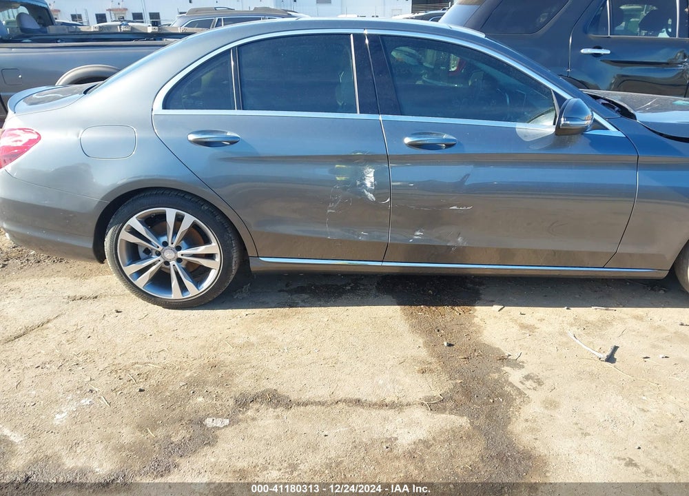 2017 MERCEDES-BENZ C 300 LUXURY/SPORT VIN: 55SWF4JB0HU182536