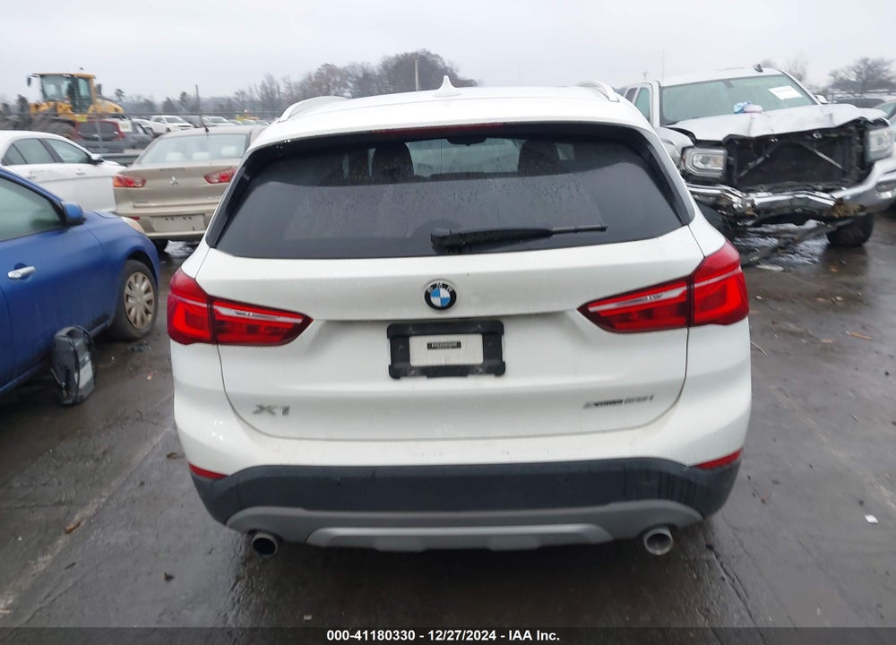 2018 BMW X1 XDRIVE28I VIN: WBXHT3C32J5L31266