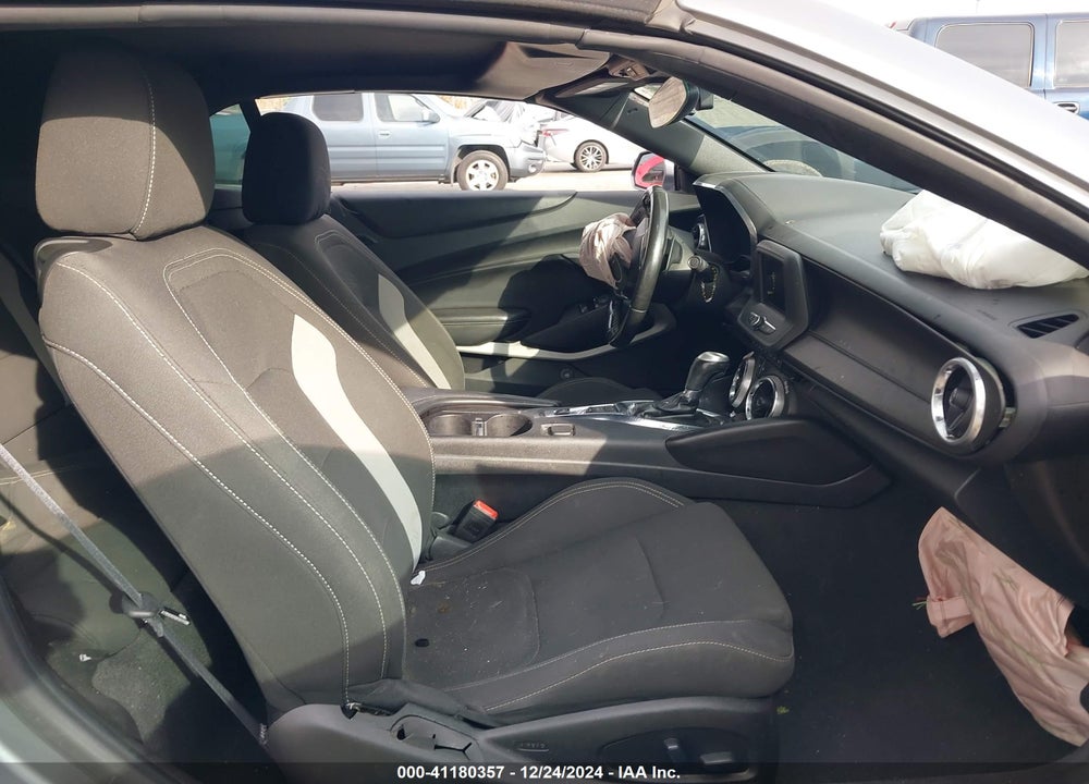 2019 CHEVROLET CAMARO VIN: 1G1FB3DX6K0140028