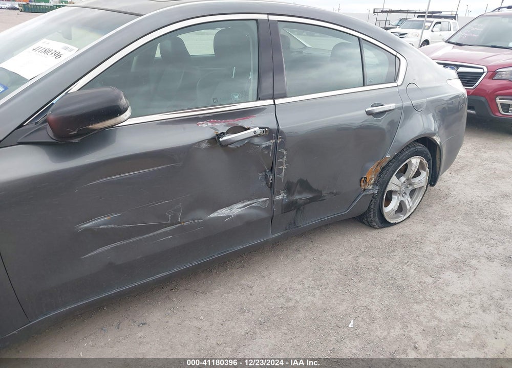 2010 ACURA TL 3.7 VIN: 19UUA9F51AA002083