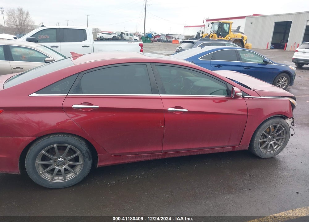 2011 HYUNDAI SONATA VIN: 5NPEC4AB2BH256067