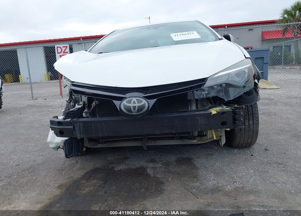 2018 TOYOTA COROLLA VIN: 5YFBURHE4JP805864