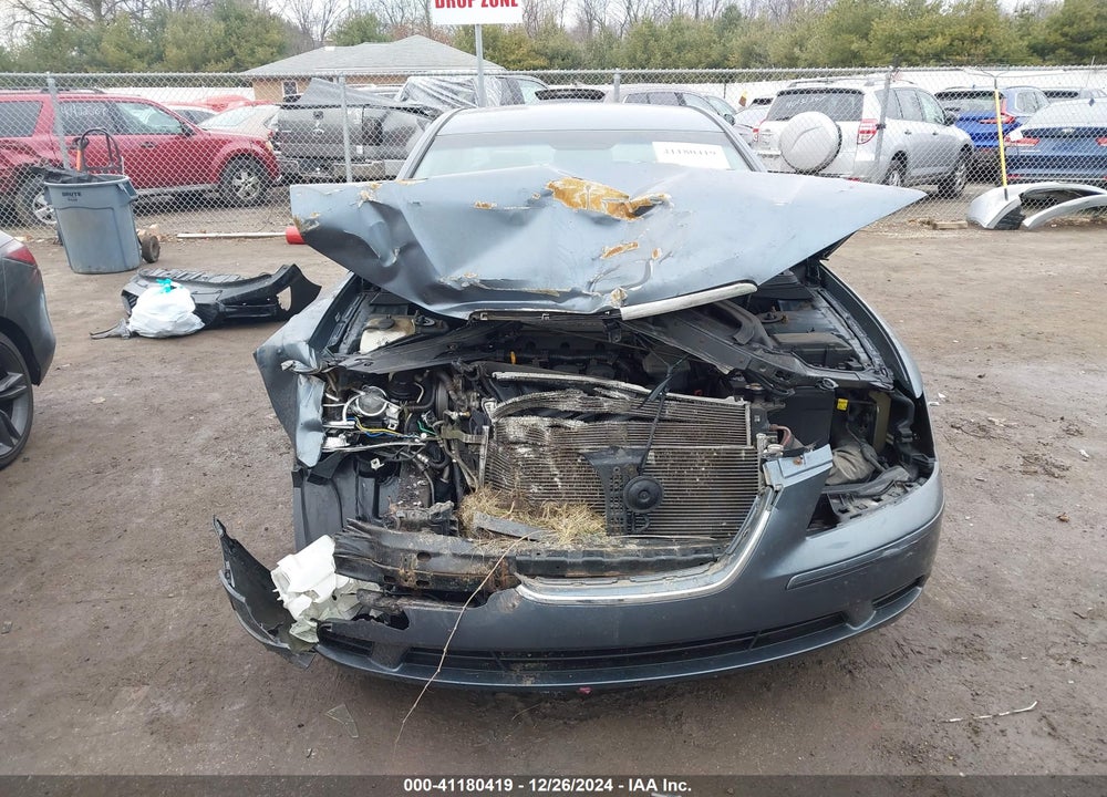 2010 HYUNDAI SONATA VIN: 5NPET4AC5AH621381
