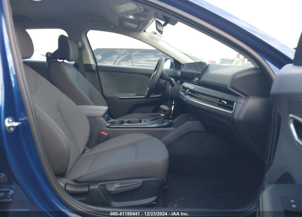 2025 KIA K4 LXS VIN: 3KPFT4DEXSE034200