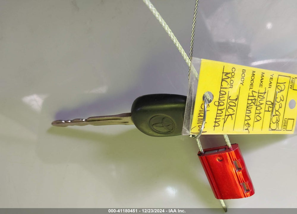 2004 TOYOTA 4RUNNER SR5 V8 VIN: JTEZT14R740017540