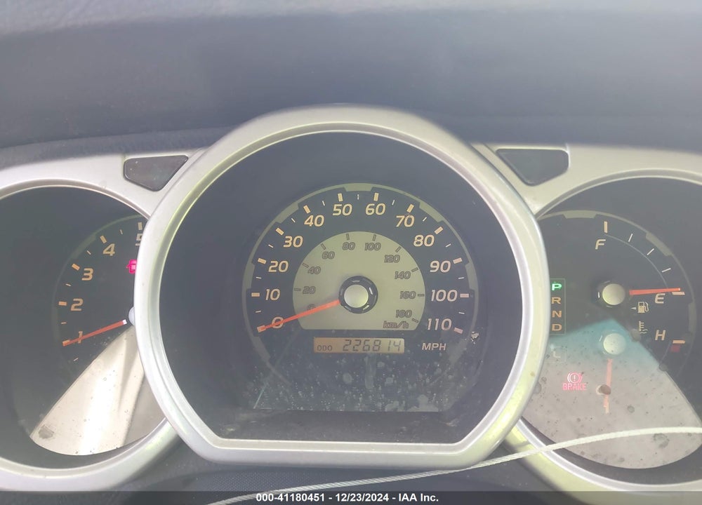 2004 TOYOTA 4RUNNER SR5 V8 VIN: JTEZT14R740017540