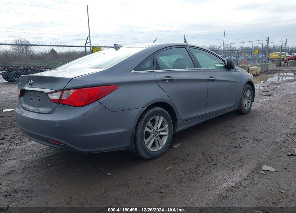 2013 HYUNDAI SONATA GLS VIN: 5NPEB4AC1DH513007